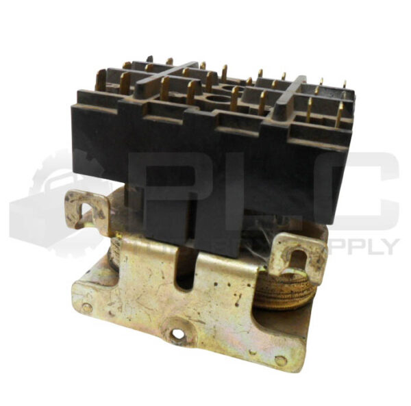 SQUARE D 8965RO10V02 /C HOIST CONTACTOR 575V - Image 4