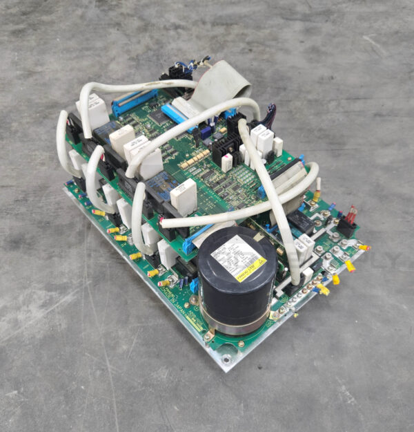FANUC A06B-6076-H106 /A SERVO AMPLIFIER 200-230V 5.5KW