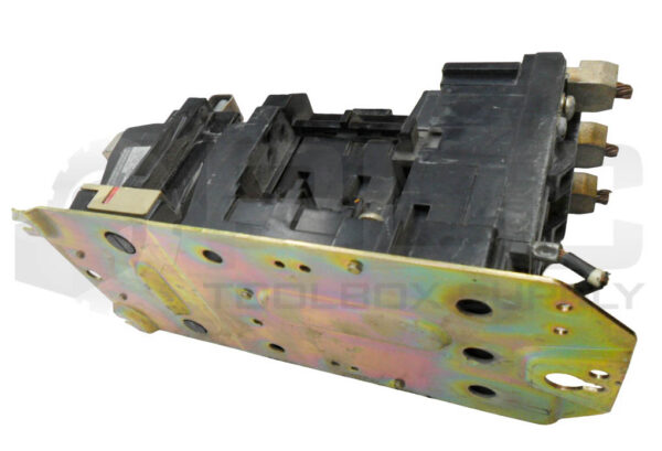 ALLEN BRADLEY 409-C68ND /B FULL VOLTAGE STARTER W/ CC236 COIL W/ 40185-800-01 - Image 5