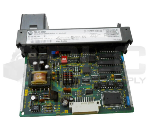 ALLEN BRADLEY 1746-NIO4V /A ANALOG COMBINATION I/O MODULE *READ*