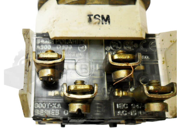 ALLEN BRADLEY 800T-J2KC1 /T SELECTOR SWITCH W/ (2) 800T-XA /D CONTACT BLOCK - Image 4