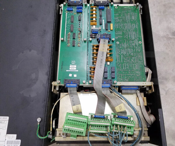 ALLEN BRADLEY 1392-B100-RK-MC-A-F1 /A AC DRIVE 460/440V 43/60A 3PH - Image 4