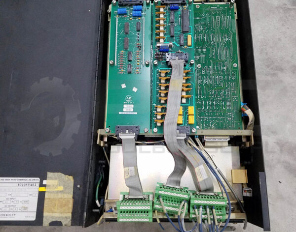 ALLEN BRADLEY 1392-B100-RK-MC-B-D1-F2-F4 /A AC DRIVE 460/440V 43/60A 3PH - Image 4