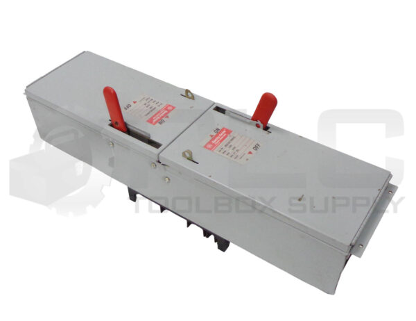 GE ADS32100HD SPECTRA SERIES FUSIBLE SWITCH UNIT 100A 3P 240VAC 250VDC