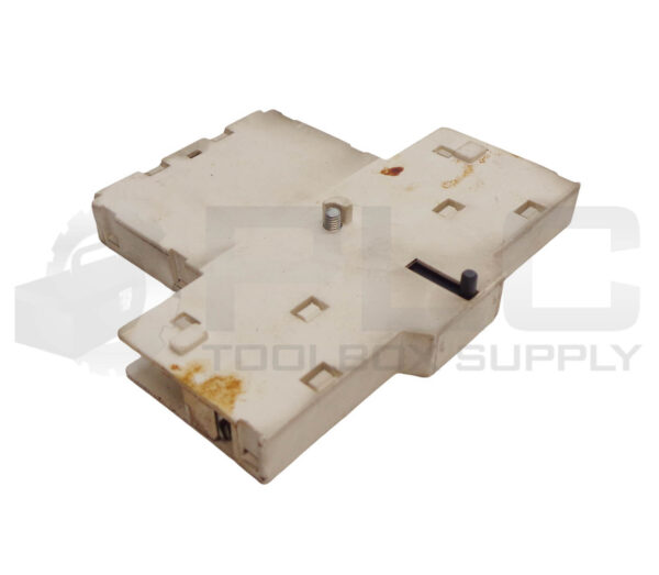 SCHNEIDER ELECTRIC GV3A01 AUX CONTACT BLOCK 6A 690V - Image 2