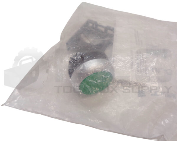 SEALED NEW EATON M22-DL-G GREEN ILLUMINATED PUSHBUTTON - Image 3