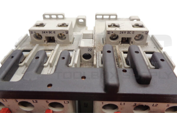 ALLEN BRADLEY 104S-C30EJ210BC SER C SAFETY REVERSING CONTACTORS 24VDC E - Image 5