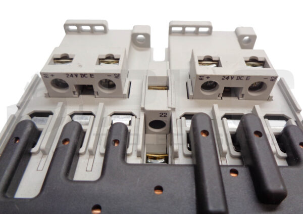 ALLEN BRADLEY 104S-C37EJ210BC SER C SAFETY REVERSING CONTACTORS 24VDC E - Image 5