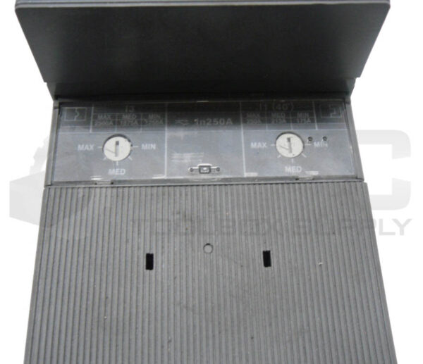 ABB SACE T4L250 CIRCUIT BREAKER 250A 600V 50/60HZ *READ* - Image 6