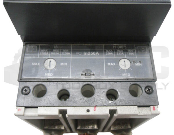 ABB SACE T4L250 CIRCUIT BREAKER 250A 600V 50/60HZ *READ* - Image 6