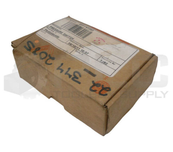 NEW IFM ELECTRONIC PN7202 PRESSURE SENSOR 4350PSI PN-100-SBN14-QFRKG/US/V - Image 8
