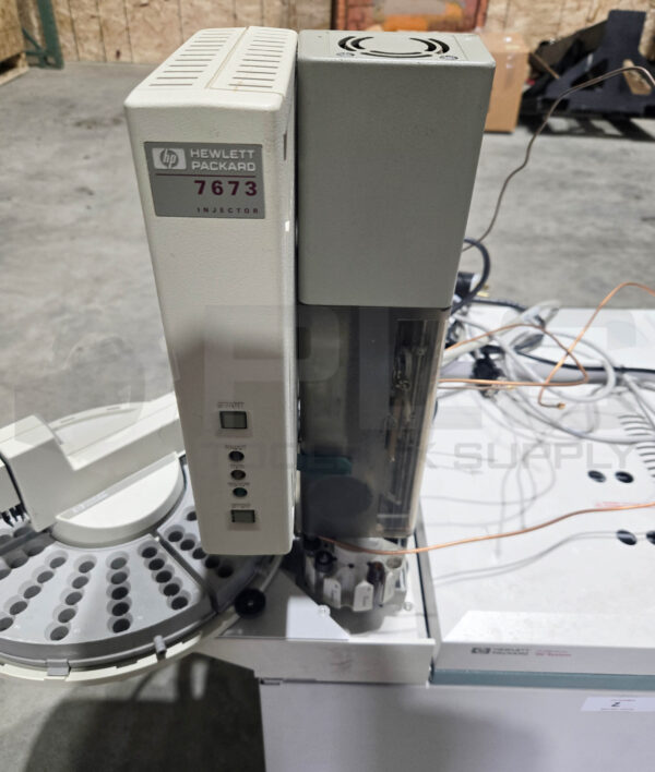 AGILENT HP 6890 SERIES GC SYSTEM W/ G1530A CHROMATOGRAPH & 7673 INJECTOR - Image 3