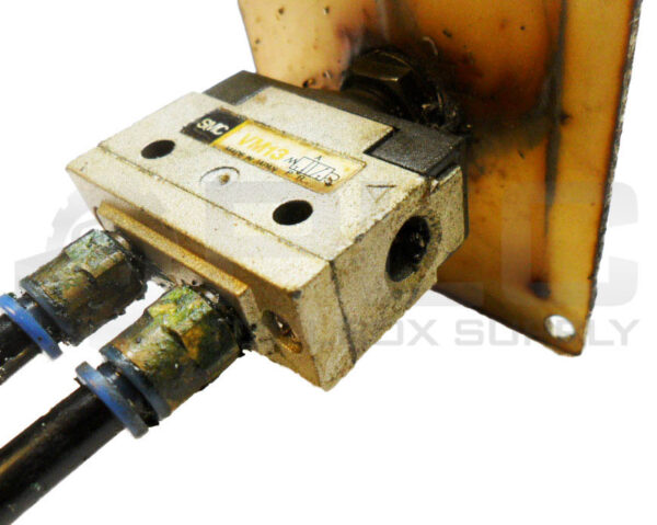 SMC VM13 PNEUMATIC SWITCH VALVE - Image 4