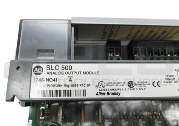 ALLEN BRADLEY 1746-NIO4I /A ANALOG COMBINATION I/O MODULE - Image 5