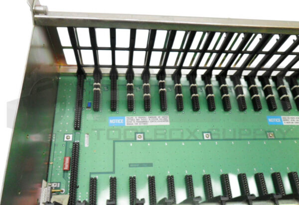 ALLEN BRADLEY 1771-A4B /B 16 SLOT I/O CHASSIS 24A 5V - Image 2