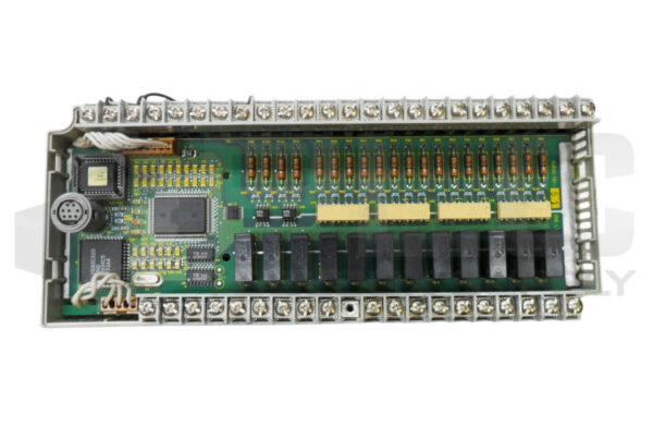 ALLEN BRADLEY 1761-L32BWA /E MICROLOGIX 1000 PLC CONTROLLER 24VDC 100-240VAC - Image 2