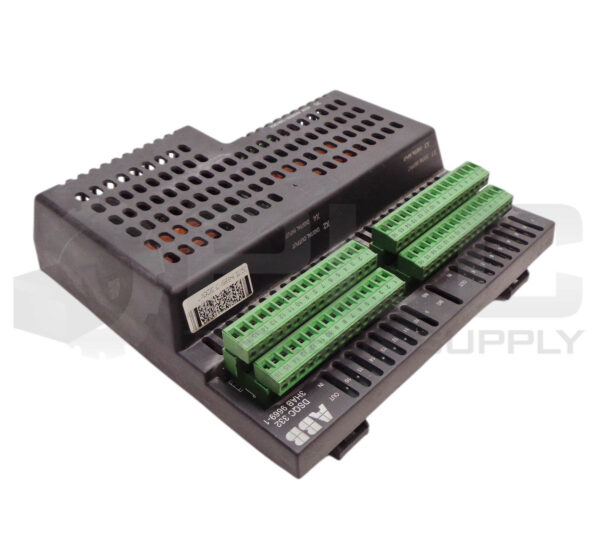 ABB DSQC 332 / 3HAB 9669-1 /03 DIGITAL I/O RELAY BOARD / UNIT / MODULE - Image 2