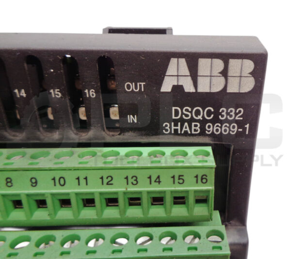ABB DSQC 332 / 3HAB 9669-1 /03 DIGITAL I/O RELAY BOARD / UNIT / MODULE - Image 4