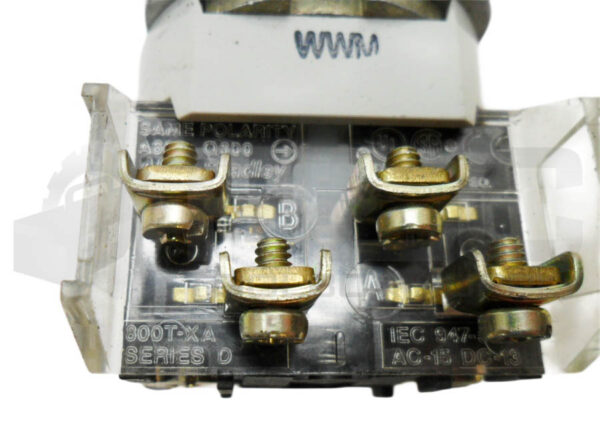 ALLEN BRADLEY 800T-J2KA7 SELECTOR SWITCH W/ (2) 800T-XA /D CONTACT BLOCK *READ* - Image 4