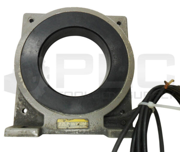 OMRON F2LP-W100M INDUCTIVE RING SENSOR 100M DIA - Image 2