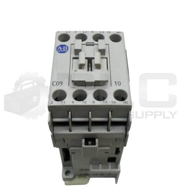 ALLEN BRADLEY 100-C09D*10 /A CONTACTOR 600VAC 25A *READ*