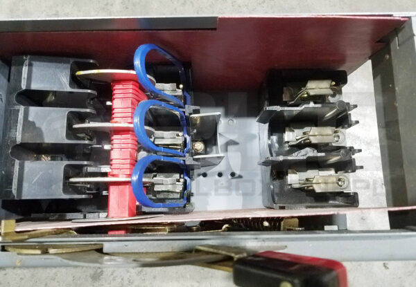 SQUARE D QMB323TW /E1 FUSIBLE PANEL BOARD SWITCH 100AMP 240VAC - Image 3