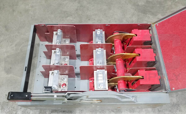 SQUARE D QMB326W /E2 FUSIBLE PANEL BOARD SWITCH 600AMP 240VAC 250VDC - Image 2