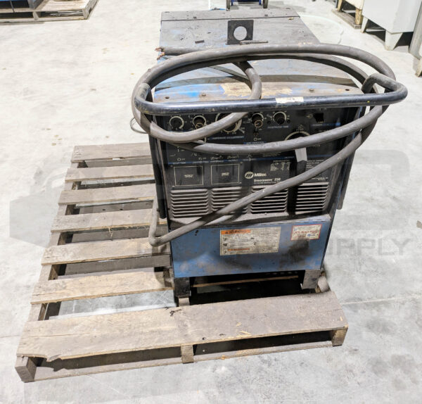 MILLER 903056 SYNCROWAVE 250 ARC WELDING POWER SOURCE AC/DC 11.4KW 1PH 60Hz