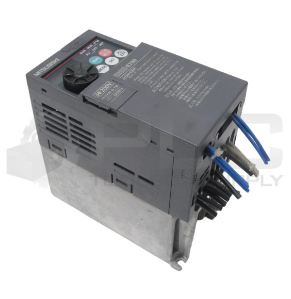 MITSUBISHI FR-E720-0.75K INVERTER 8.2A 3PH 200-240V 50/60HZ