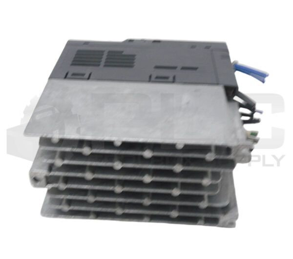 MITSUBISHI FR-E720-0.75K INVERTER 8.2A 3PH 200-240V 50/60HZ - Image 4