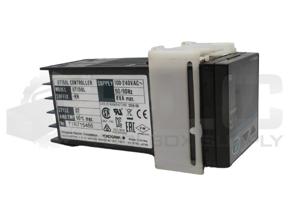 YOKOGAWA UT150L TEMERATURE CONTROLLER