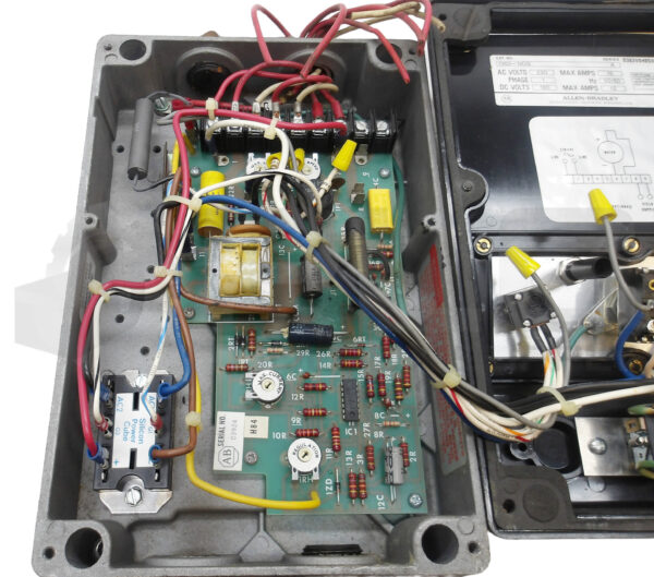 ALLEN BRADLEY 1362-NCG/A DC DRIVE 1HP 8A 230VAC 180VDC 1PH - Image 8