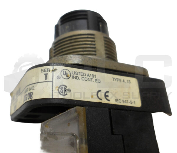 ALLEN  BRADLEY 800T-QTH10R /T PUSH BUTTON W/ 800T-XA /D CONTACT BLOCK *READ* - Image 6