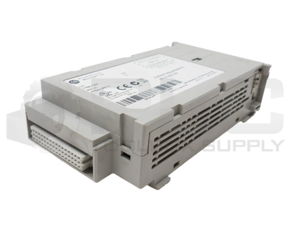 ALLEN BRADLEY 1764-LRP /C MICROLOGIX 1500 PROCESSOR *READ*