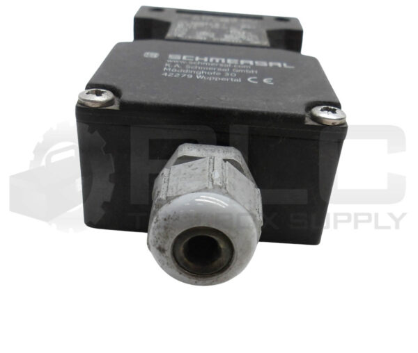 SCHMERSAL AZ 16 ZVRK-M16 SAFETY INTERLOCK SWITCH 500V - Image 2
