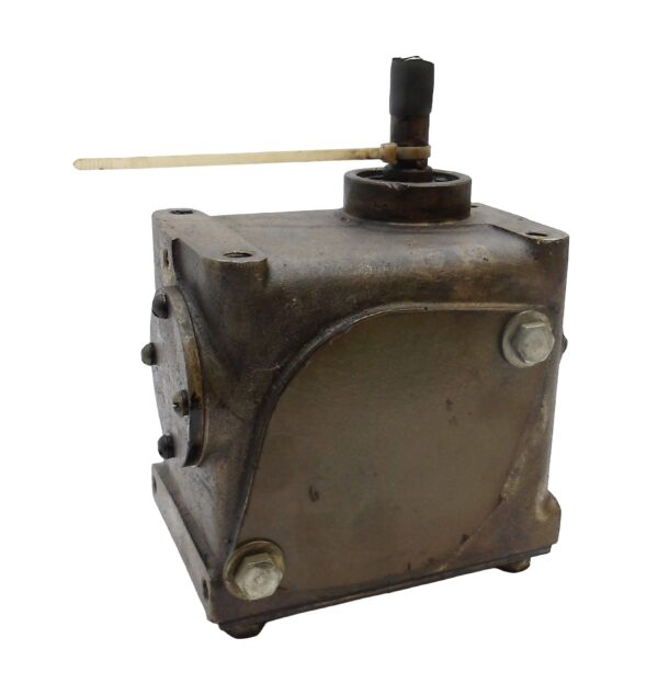 372664 GEAR BOX