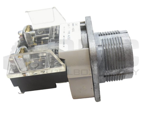 NEW ALLEN BRADLEY 800T-H2D1 SELECTOR SWITCH SER T *NO KNOB* - Image 3