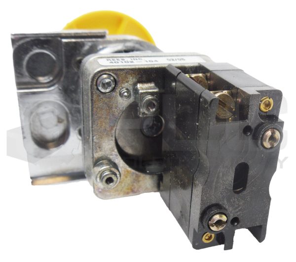 NEW REES 40102-104 PUSHBUTTON OPERATOR W/ 50703N0-NC CONTACT BLOCK 600A 15VAC - Image 3