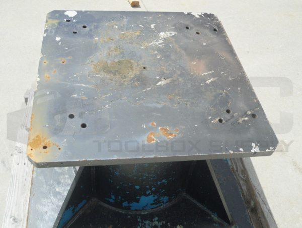 FANUC ROBOT BASE STAND TOP: 24.5" H x 31.5" x 31.5" / BASE: 39.5" x 39" - Image 3