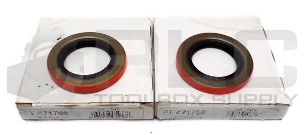 LOT OF 2 NEW OIL SEAL PT 471766