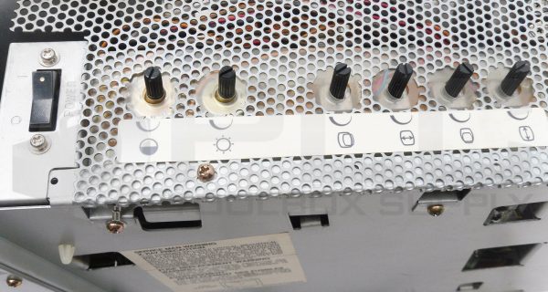 MITSUBISHI FA3435 COLOR DISPLAY MONITOR 100-120V 50/60HZ 1.5A **PARTS** - Image 4