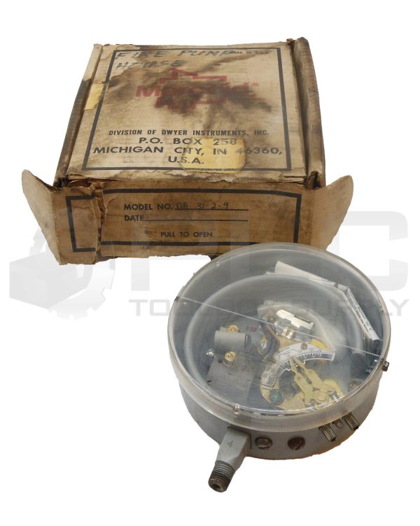 NEW MERCOID CONTROL DA-31-2-9 PRESSURE SWITCH 440VAC 240VDC 10A 3/4HP *READ*