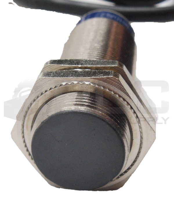 NEW TELEMECANIQUE XS518B1DAL2 PROXIMITY SWITCH 12-48V 014496 - Image 4