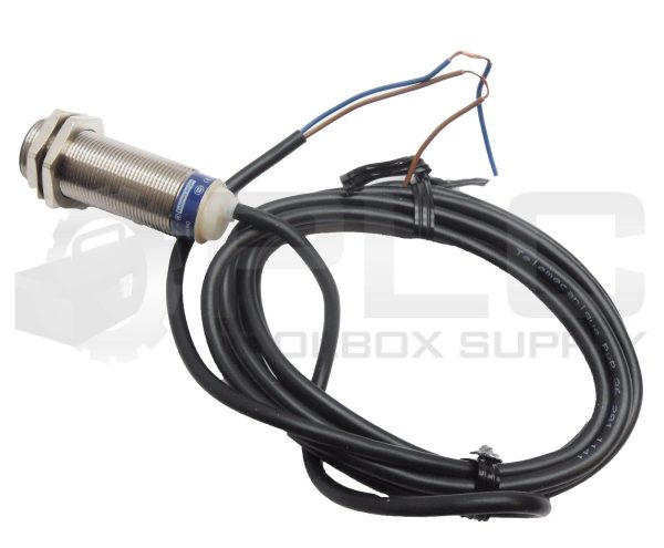 NEW TELEMECANIQUE XS518B1DAL2 PROXIMITY SWITCH 12-48V 014496