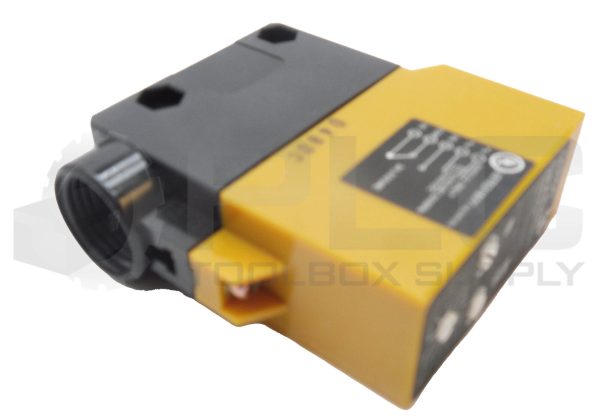 NEW OMRON E3A2-R3M4T PHOTOELECTRIC SWITCH 12-240VDC 24-240VAC - Image 7