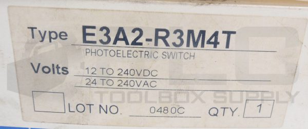 NEW OMRON E3A2-R3M4T PHOTOELECTRIC SWITCH 12-240VDC 24-240VAC - Image 9