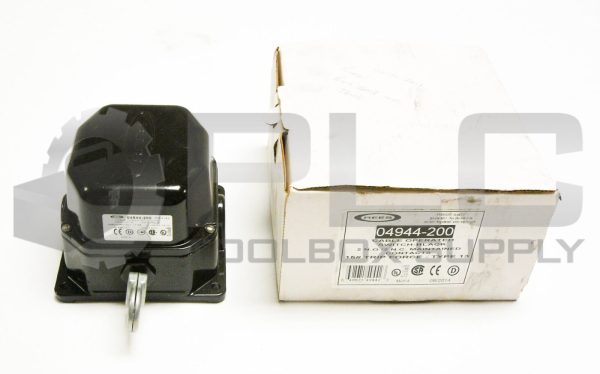 NEW REES 04944-200 CABLE OPERATED SWITCH -BLACK A60 AC15