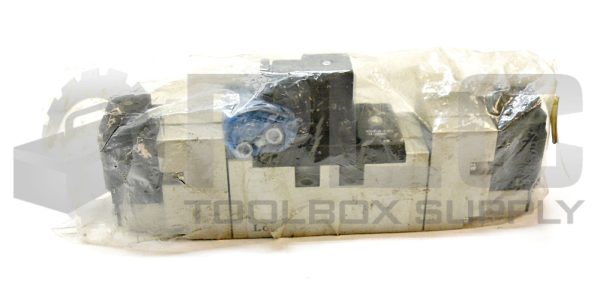 NEW SMC VS7-8-FJG-D-3NM SOLENOID VALVE