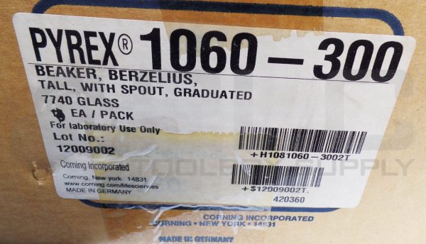 NEW PYREX 1060-300 BERZELIUS BEAKER W/ SPOUT TALL GRADUATED 1060 - Image 7