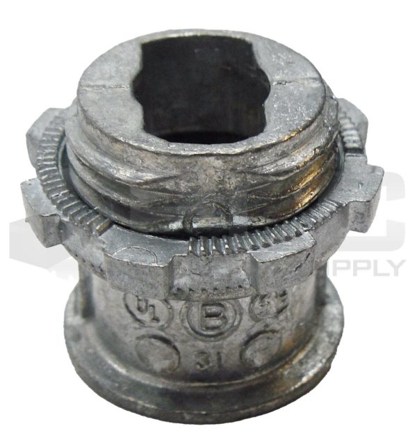 NEW BOX OF 50 BRIDGEPORT 560-DC2 SADDLEGRIP CONNECTORS 3/8" - Image 5